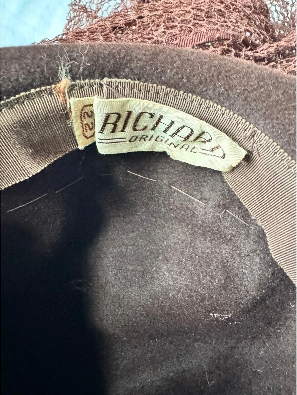 Vintage 1950s Richard Original Chocolate Brown Wool Felt Tilt Topper Hat Veil